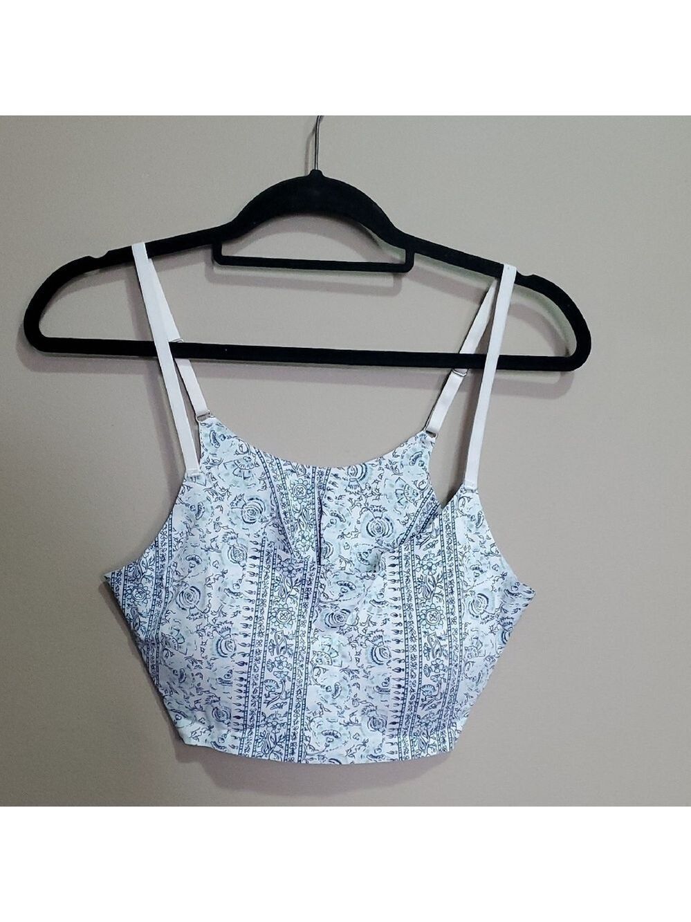 Floral Blue and White Women's Top Size Large